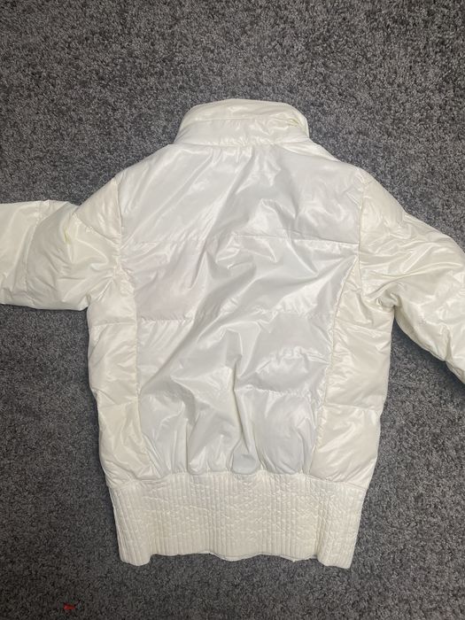 Nike puchowa lekka kurtka S kremowa pikowana 36