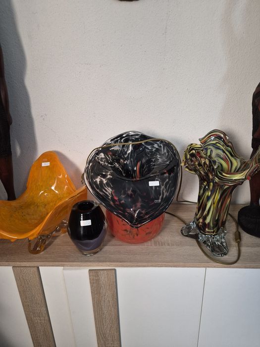 Peças de vidro artesanais – arte vidreira da Marinha Grande
