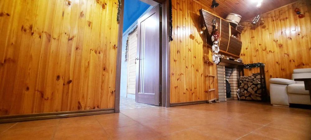 Продаж 2 поверхового Будинку. Власниця.