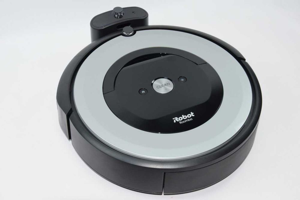 Робот-пилосос iRobot Roomba E5 Silver