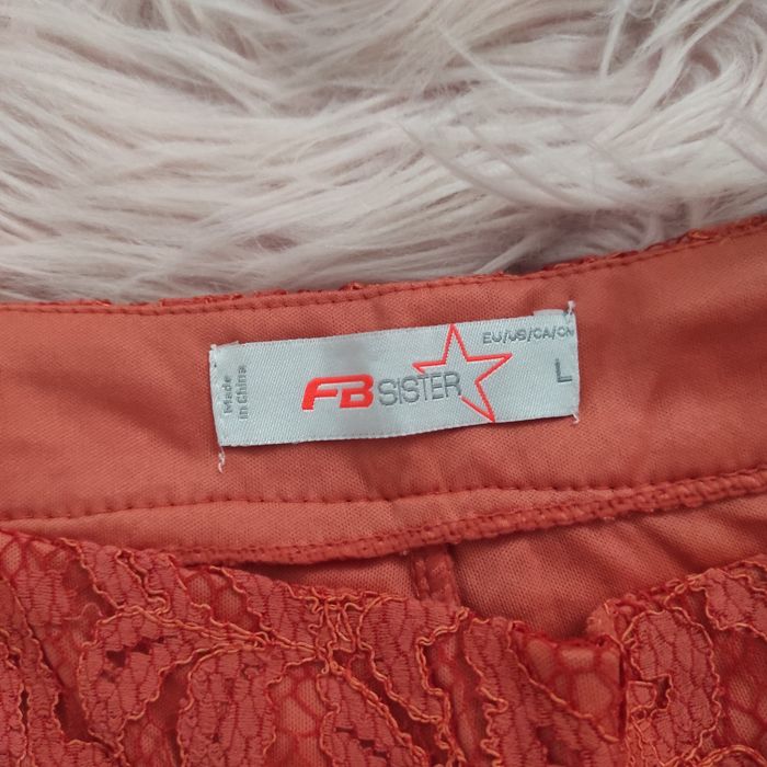 Spodenki koralowe koronka L