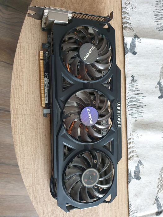 Karta graficna Gigabyte R9 270X 4GB