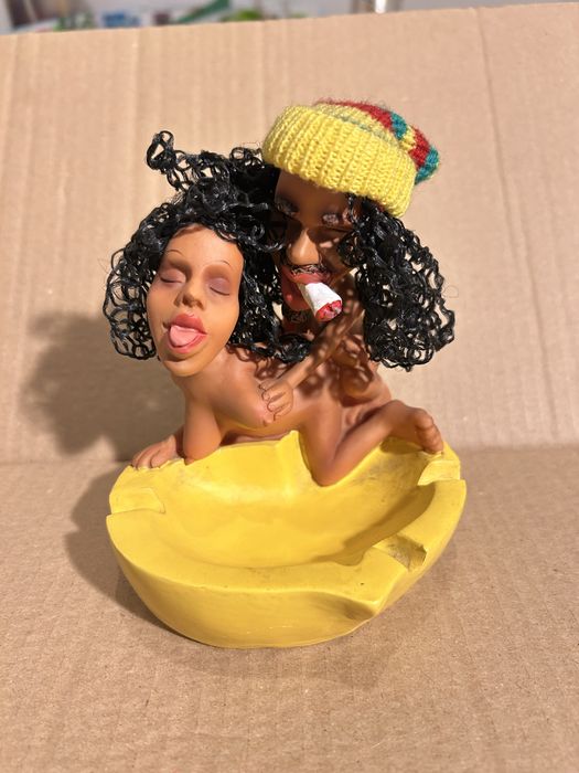 Erotismo cinzeiro made in Jamaica vintage