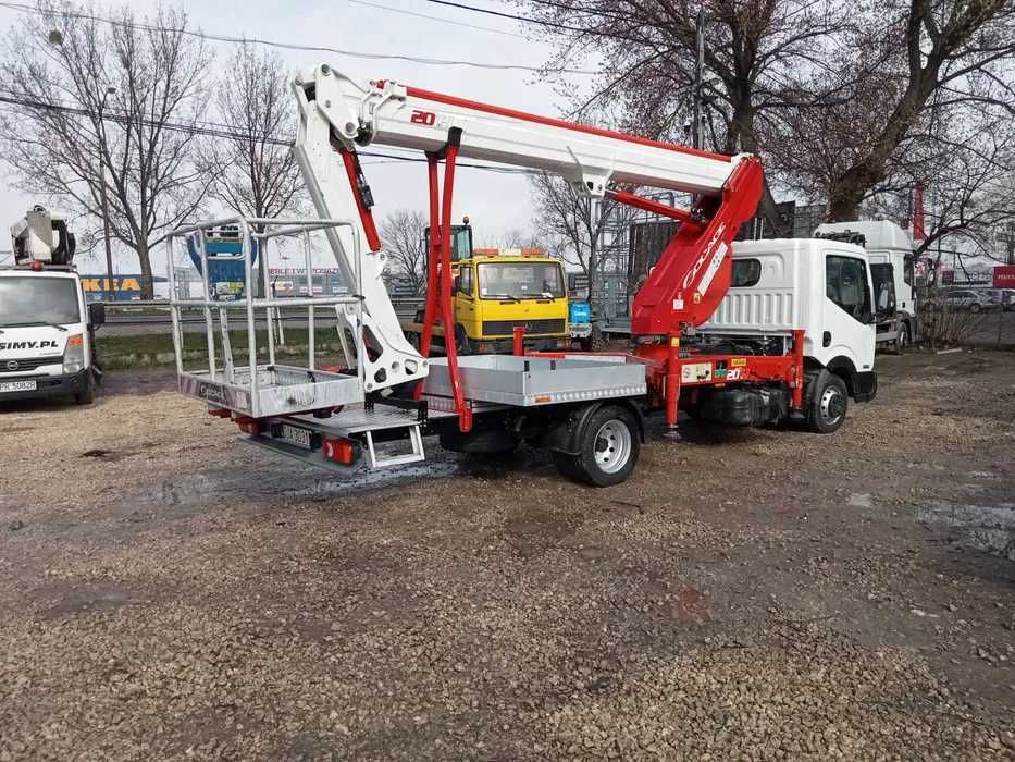 prace na wysokościach ,zwyżka ,podnośnik koszowy