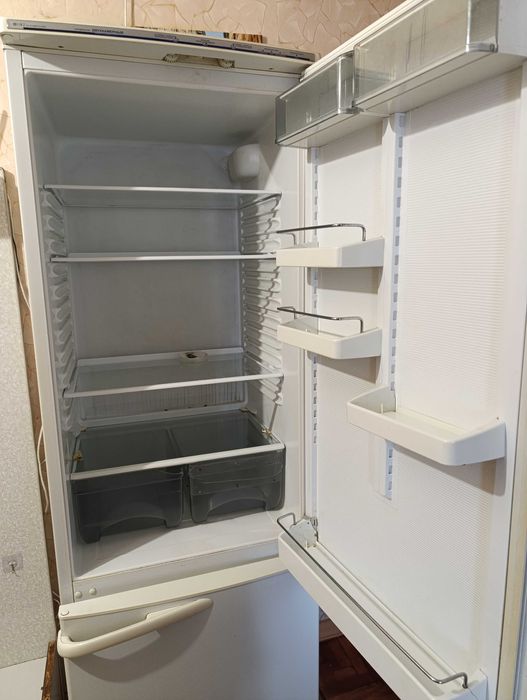 Продам холодильник атлант