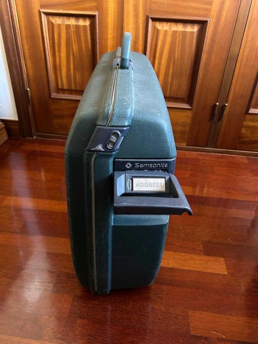 Mala de viagem Porão Samsonite verde 2 rodas 62x46