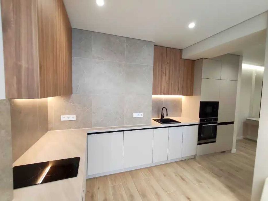 Продам сучасну, 3к. квартиру з видом на Дніпро в ЖК Mont Blan.