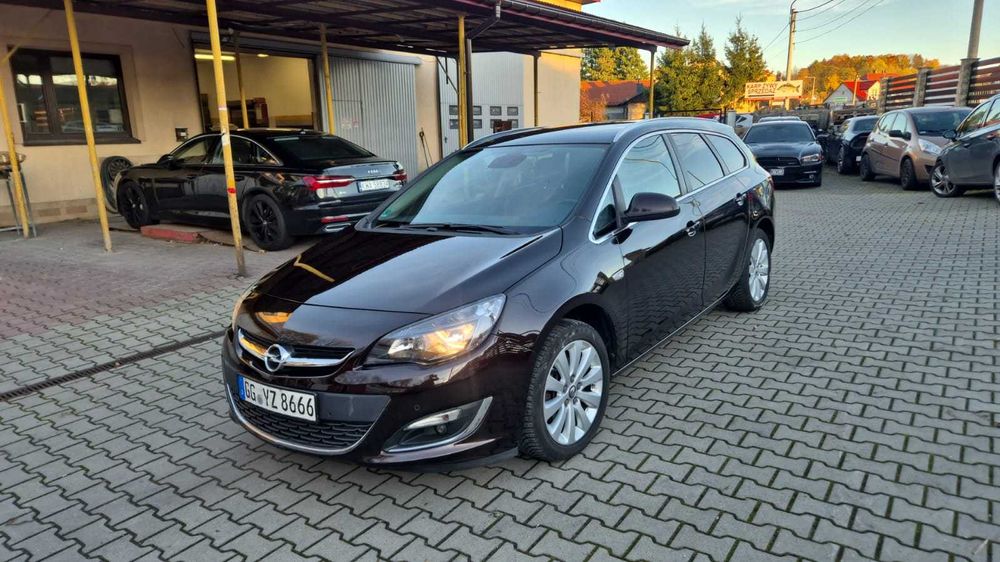 Opel Astra Kombi 1,6 diesel 2014r. 131KM