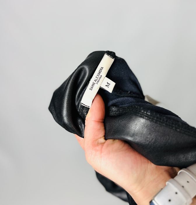 Czarne legginsy imitacja skóry M 38