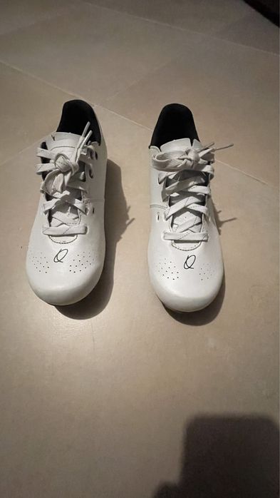 Quoc Escape Road Lace