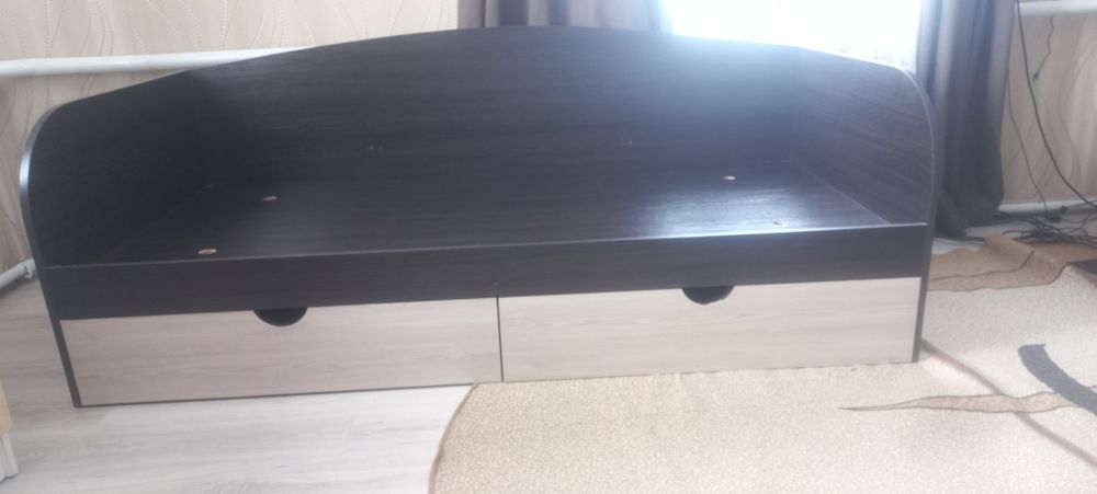 Ліжко односпальне