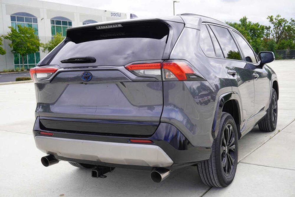 Toyota Rav4 Hybrid      2022
