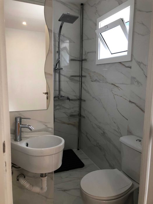 Suite com WC em Gaia à Estação Metro Sto Ovídeo