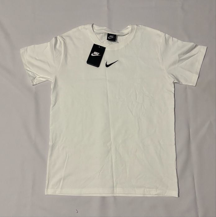 Koszulka nike biała
