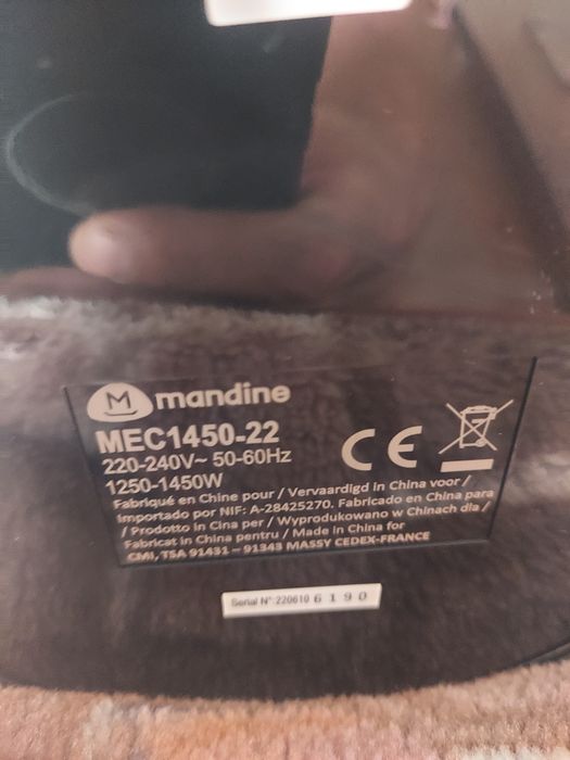 Ekspres do kawy kolbowy Mandine MEC1450-22