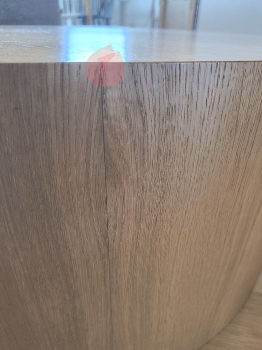 Dębowy Stolik kawowy CILI 80 cm – IWC cały w fornirze