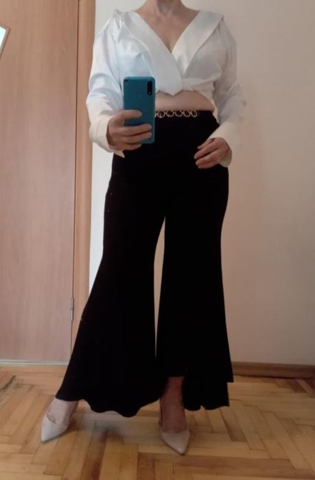 Шикарні  сукні, костюми, розмір 8-14