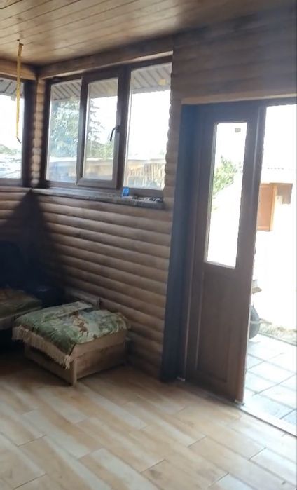 Продам будинок поряд з містом !!