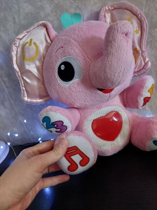 Інтерактивний розумний слоник little tikes
300 грн