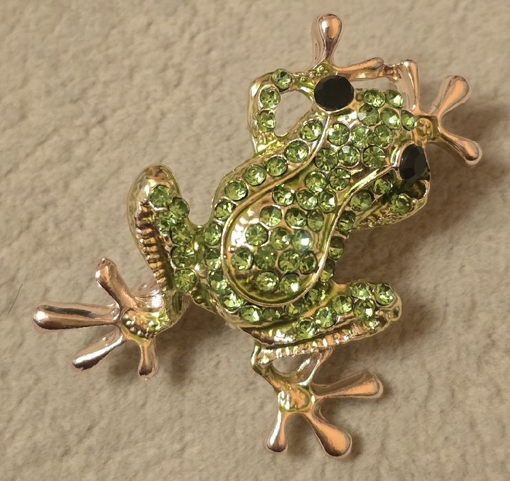 Piękna broszka bogatozdobiona ŻABA. Nowa na prezent.