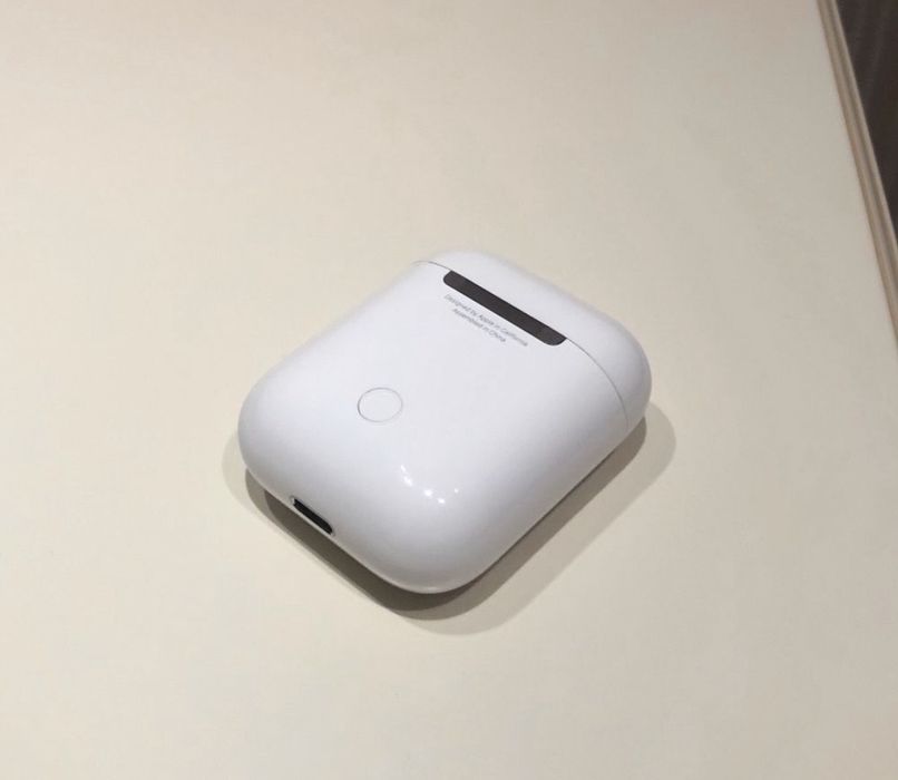 Кейс Бокс Футляр Airpods в идеале