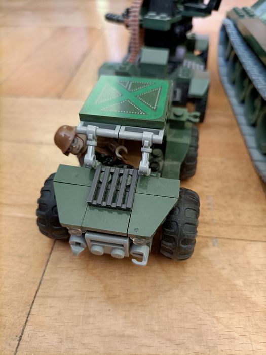 Zestawy wojskowe Cobi