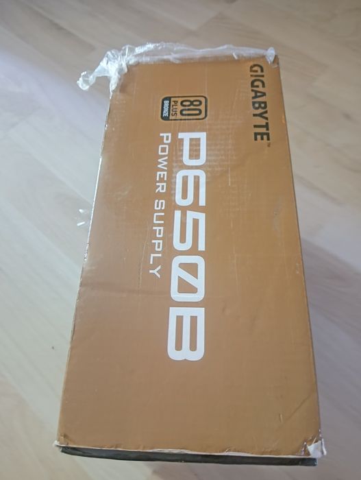 Zasilacz Gigabyte 650w