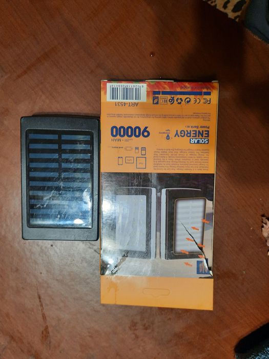 Power bank с Солнечной зарядкой и светодиодным модулем