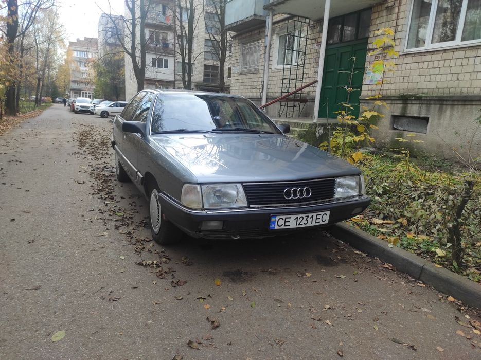 Audi 100 C3 2.3 бензин