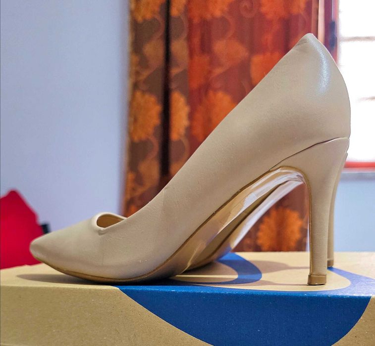 Sapatos Marypaz Tamanho 37 novo