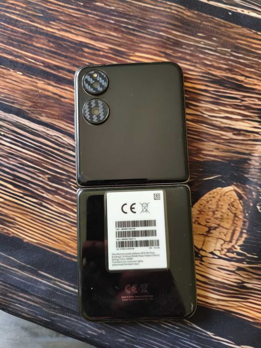 Smartfon Xaomi mix flip + ładowarka i słuchawki