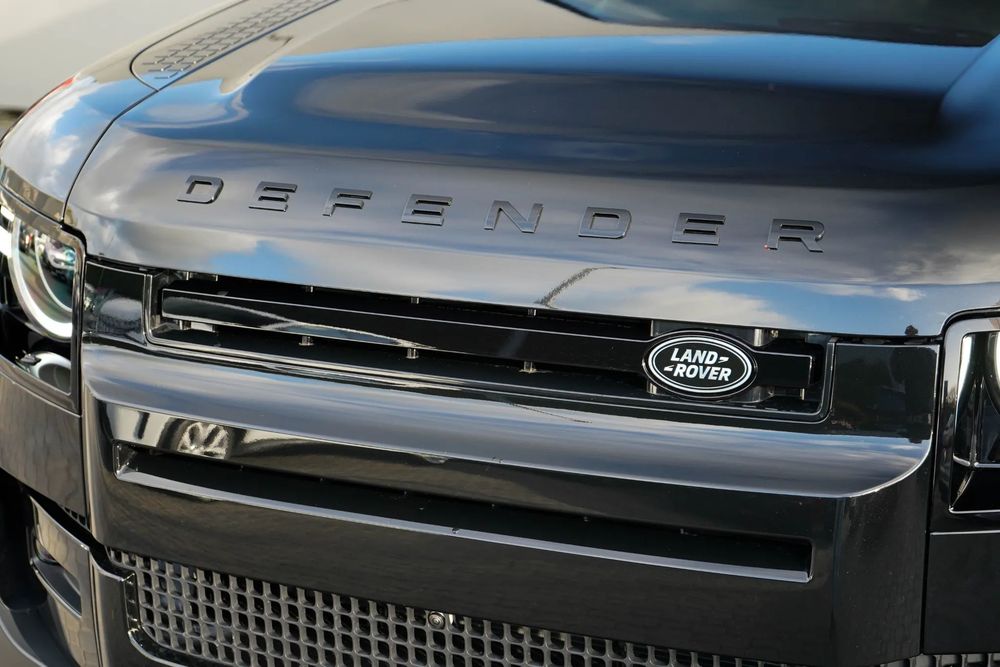Land Rover Defender 3.0D I6 200 PS AWD Auto S 90