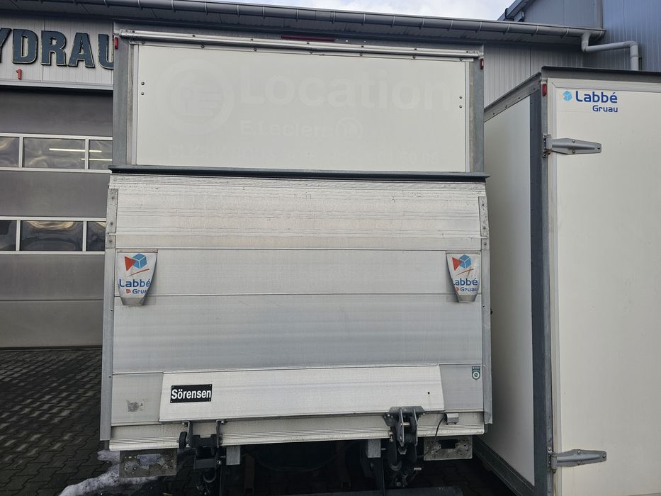 Kontener z windą do iveco daily