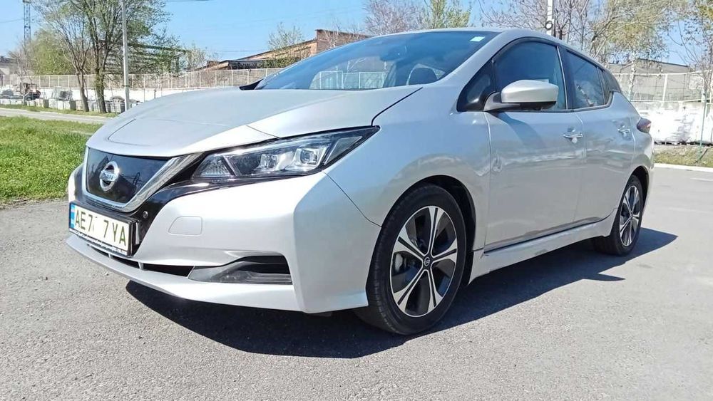 аренда прокат nissan leaf 2020 40 квтч 4 камеры