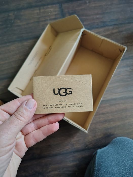 UGG sandały dziecięce dziewczyna 31 złoto -beżowe