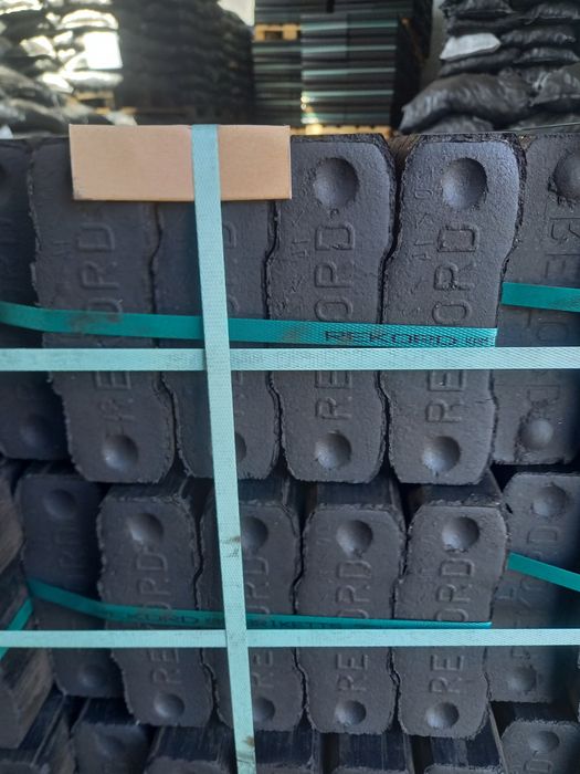 Brykiet REKORD pakowany po 25 kg