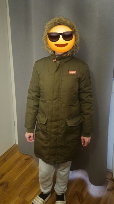 Piękna ciepła kurtka Levis 164