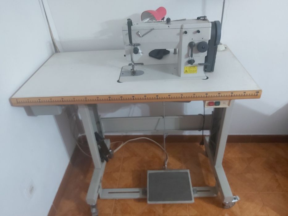 Máquina de costura