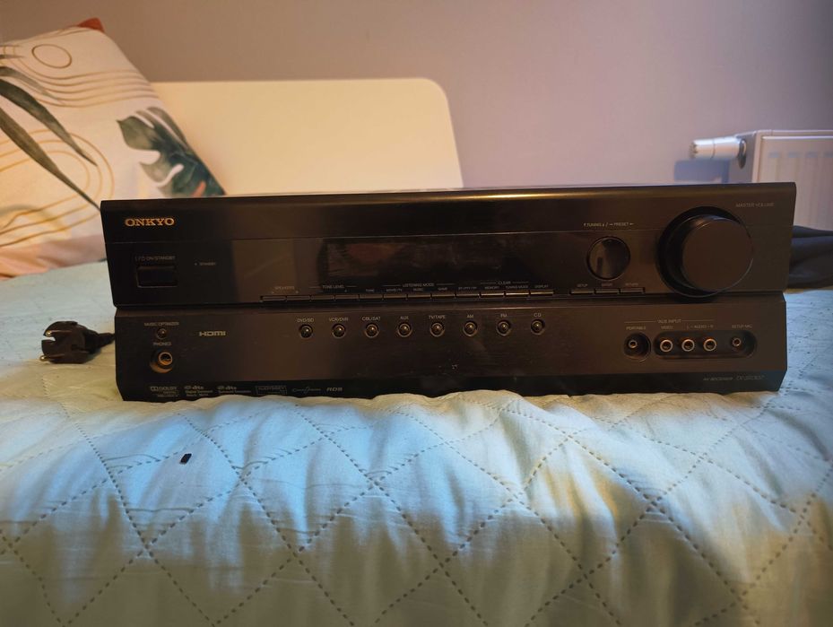 Zestaw ONKYO z głośnikami