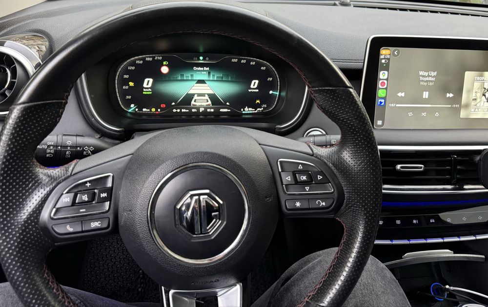 MG EHS 2021 plugin hybrid