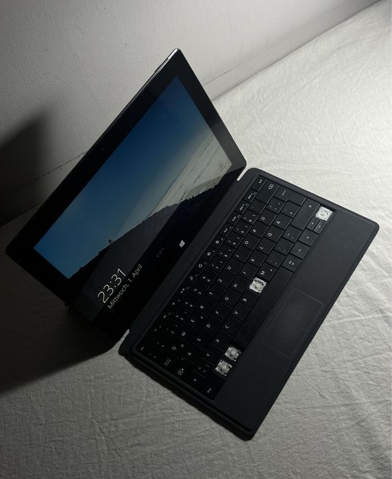 Планшет  Microsoft Surface/128гб