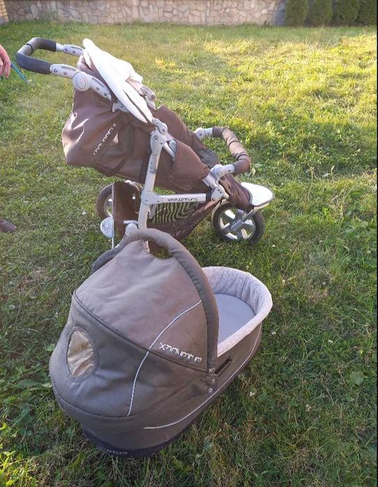 Дитячий візочок ( коляска)