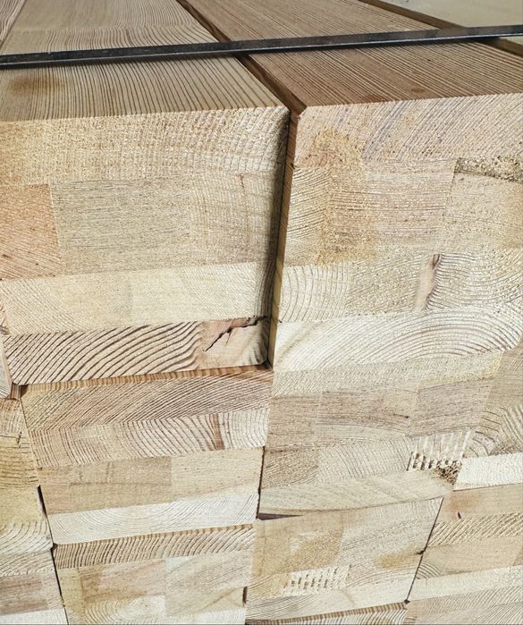 Belka modrzew syb. 100x100 mm