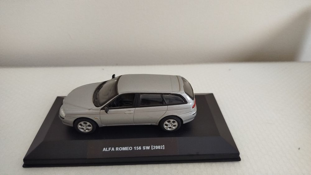 Miniatura Alfa Romeo 156 Sportwagon 1/43 Nova Canelas • OLX.pt