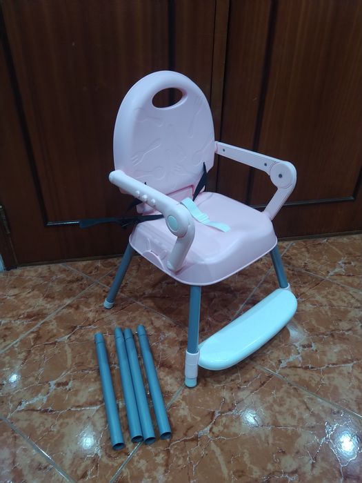 Cadeira de refeição para bebé comer à mesa criança casa quarto.