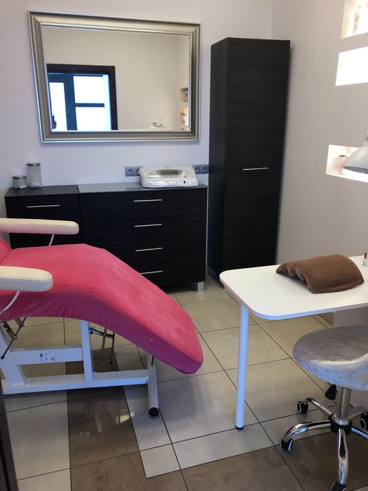 Wynajme stanowisko pracy w gabinecie kosmetycznym