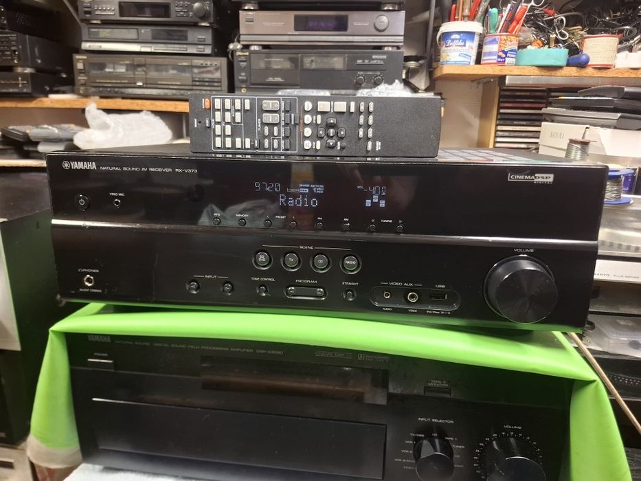 Amplituner Yamaha RX-V373 pilot optyka