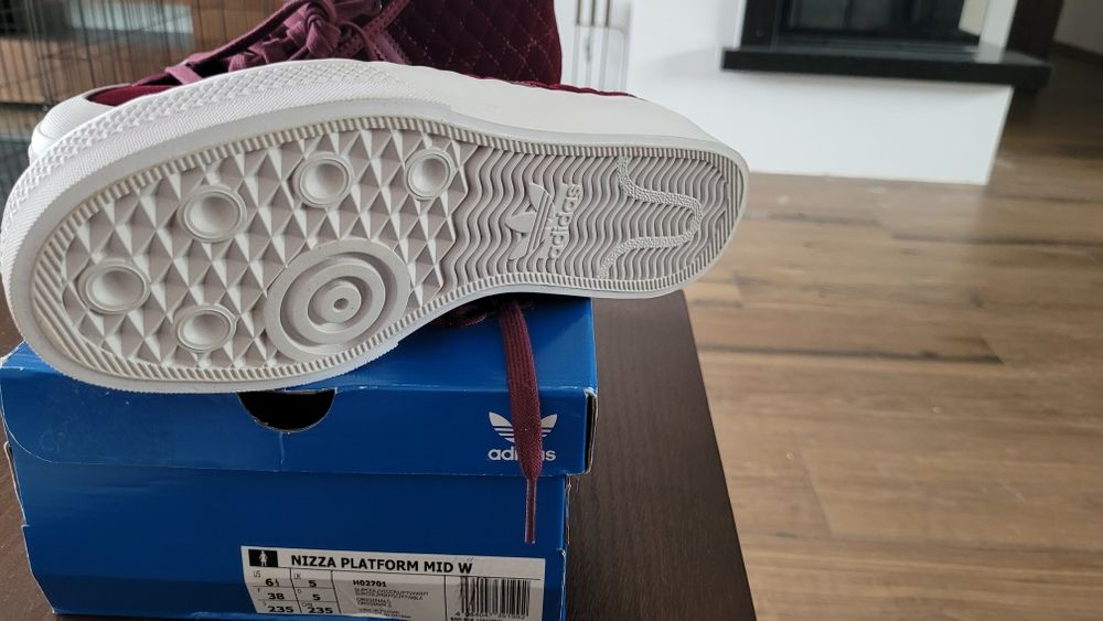 Adidas originals Buty Nizza Platform adidasy 38 nowe
Buty Nizza Platfo
