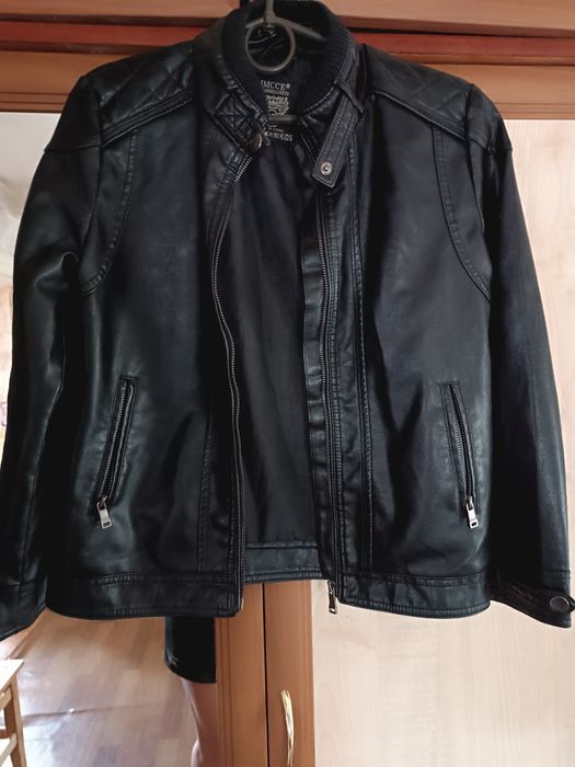 Куртка на хлопця