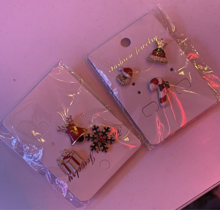 Новорічні значки